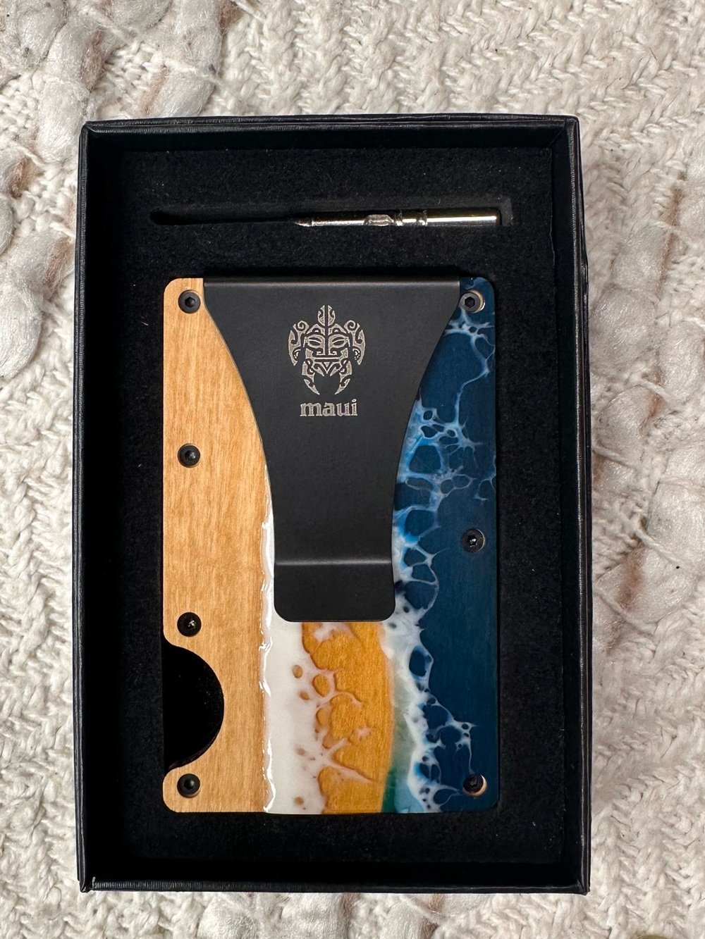 Maui Resin & Wood Slim Wallet with Black Clip - Blue/White/Tan